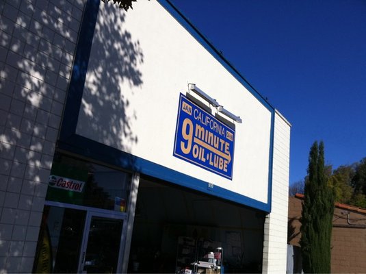 Nine Minute Oil & Lube